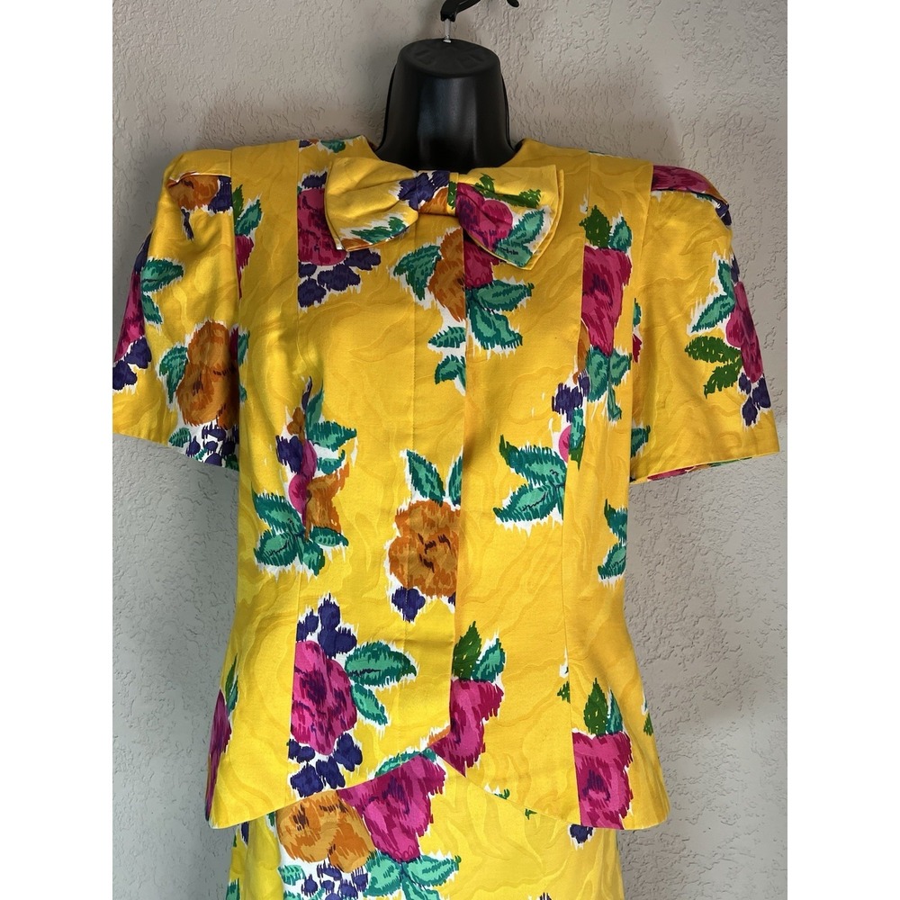 Vintage Raul Blanco Floral‎ 2 Piece Skirt Suit Set Yellow Bow Avant Garde 8